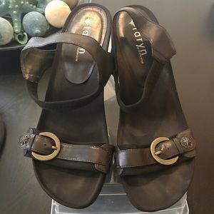 Taryn by Taryn Rose Sandals